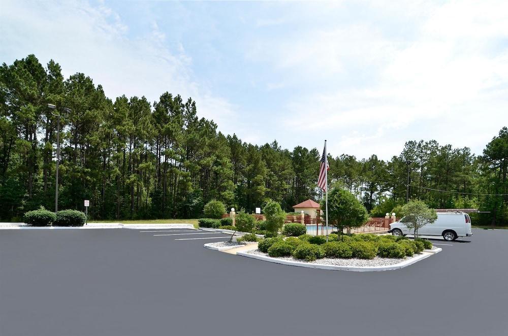 Red Roof Inn & Suites Jackson - Richland Екстериор снимка