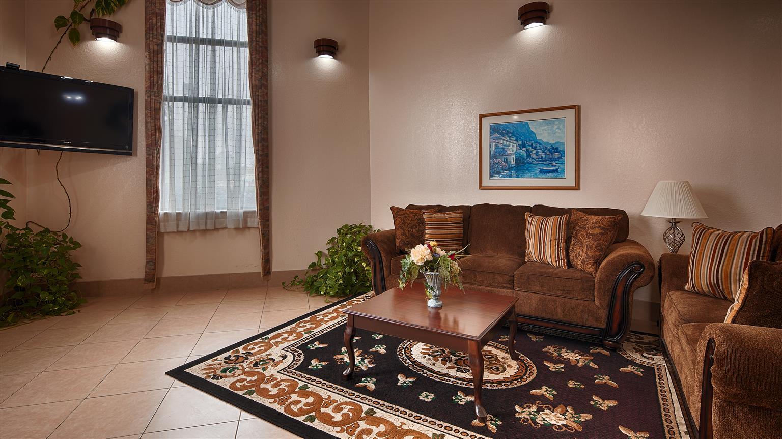 Red Roof Inn & Suites Jackson - Richland Екстериор снимка