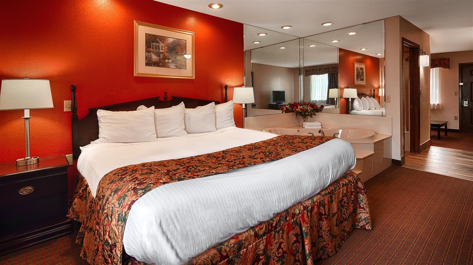 Red Roof Inn & Suites Jackson - Richland Екстериор снимка