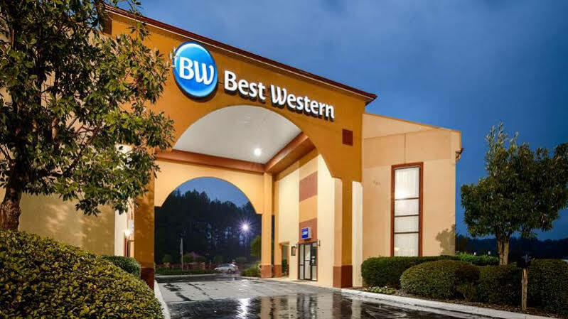 Red Roof Inn & Suites Jackson - Richland Екстериор снимка