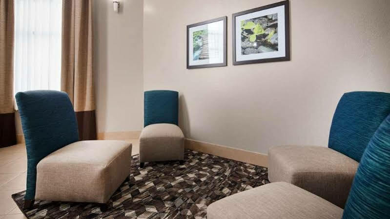 Red Roof Inn & Suites Jackson - Richland Екстериор снимка